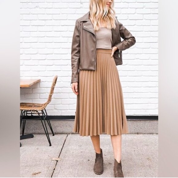 OAK + FORT Pleated Midi Skirt Pink - Picture 2 of 9